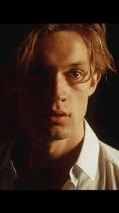 Damian Hardin's Instagram, Twitter & Facebook