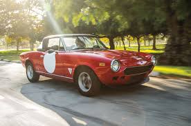 The esprit was a lightweight sports car so pure, sharp, and purposeful that it looked like it could the x1/9 was built from the shared parts of other fiat cars (the engine came from the 128 coupe, for instance), which kept the price down. Collectible Classic 1968 1985 Fiat 124 Spider