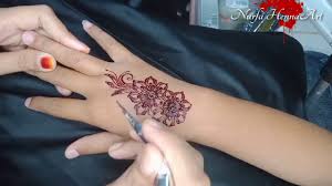 27+ gambar henna untuk tangan anak kecil terbaru dan terlengkap tentunya bagi para wanita. Henna Fun Untuk Anak Kecil Youtube