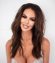 Caleigh Price's Instagram, Twitter & Facebook