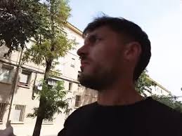 Joaco Santos, el youtuber que visita los barrios más peligrosos del mundo  estuvo en Zaragoza: "Me han dicho que aquí hay lío"
