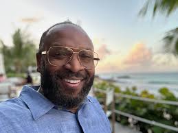 ARE YOU THE RIGHT ONE FOR THE ONE YOU THINK IS RIGHT FOR YOU? A man told me  that he has three women and he loves all three!😳 I said to him,