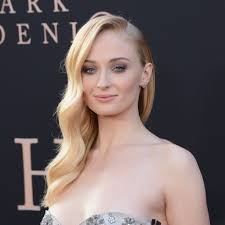 Collection with 1382 high quality pics. Sophie Turner Popsugar Celebrity