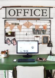Diy Salvaged Junk Projects 362 Office Signs Farmhouse Diy End Table Makeover