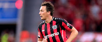 Alle infos zum verein bayer 04 leverkusen ⬢ kader, termine, spielplan, historie ⬢ wettbewerbe: Bayer Leverkusen Julian Baumgartlinger Noch Nicht Bei 100 Prozent