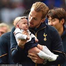 If not much, we have compiled all you need to know about harry kane's net worth in 2021, his age, height, weight, wife, kids, biography and complete details about his life. Harry Kane And Kate Goodland Dote On Cherubic Baby Daily Mail Online