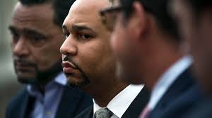 officer-in-darrius-stewart-shooting-case-retires-with-disability-pay-from-city