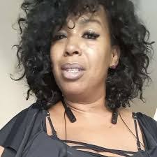 Yvette Rowe's Instagram, Twitter & Facebook