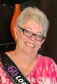 Kristen Devlin's Instagram, Twitter & Facebook