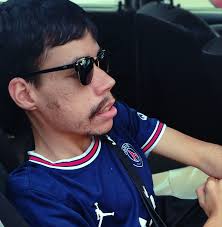 Além da pequena, ele também é pai de Davi Lucca, de 13 anos, e de Helena,  de 5 meses. O menino é fruto da relação com Carol Dantas e a menina é