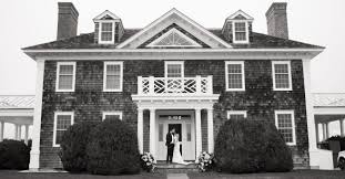 Put the jam in small mason jars and decorate with a lace or then arrange an overflowing bouquet inside the bike's basket, or a wicker basket you attach to the front yourself. How To Host Your Wedding At Home