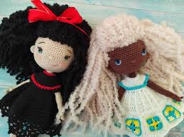 что можно связать крючком в подарок на новый год Interernaya Karkasnaya Vyazanaya Kukla Ruchnoj Raboty V Nalichii I Na Zakaz Na Moej Stranice V Instagram Otlichnyj Po Knitted Dolls Crochet Projects Dolls Handmade