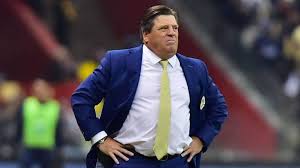 Loving father of yvette (carlos) jimenez, michael (chau) herrera, and. Miguel Herrera El Verdugo De Los Subcampeones As Mexico