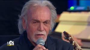 Secondo un'indiscrezione lanciata da corona magazine la moglie di riccardo fogli, karin trentini, lo avrebbe tradito per quattro anni. Karin Trentini Moglie Riccardo Fogli Il Loro E Un Rapporto Meraviglioso