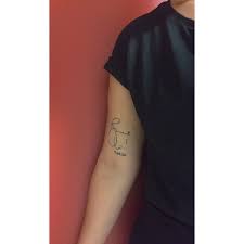 Top free images & vectors for all brendon urie tattoos in png, vector, file, black and white, logo, clipart, cartoon and transparent. Kerragyn On Twitter One Year Ago Today I Was Lucky Enough To Meet My Biggest Idol Brendonurie And Tattoo His Signature On Rt To Get It To Him Https T Co 9sgrp4ettr
