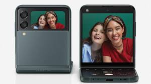 The company has yet to announce fashion collaborations for the galaxy z flip 3, but. Tu4lpkzue G Zm