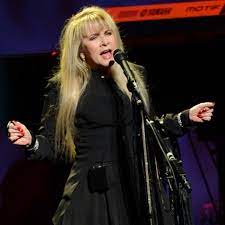 If you are a moderator please see our troubleshooting guide. Stevie Nicks Mitleid Mit Kristen Stewart Gala De