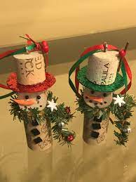Xmas diy cork ornaments snowman face printable. Pin By Emilie Besnardeau Belloin On Ornaments Cork Crafts Christmas Wine Cork Ornaments Cork Crafts