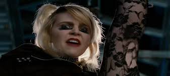 Roxanne Richter's Instagram, Twitter & Facebook