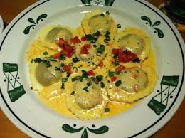 Ravioli Di Portobello At Olive Garden My Favorite Dish I Worked Here For 3 Years And Never Got Sick Of This Working Here Tau Restaurant Recipes Recipes Food