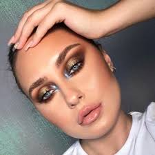 20 Eyeshadow Looks To Try If You Have Blue Eyes