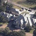 Jul 13, 2021 · steve harvey is an american comedian and television presenter who rose to fame for starring in the late 90s television sitcom the steve harvey show. Steve Harvey S House Former In Plano Tx Google Maps 2
