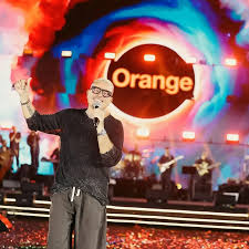 Image result for tbn:ThJbLJ9iWaHS_M::www.amrdiab.net/wallpapers/AmrDiab_Net_Kammel%2520(6).jpg