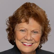 Tracy Spohn's Instagram, Twitter & Facebook