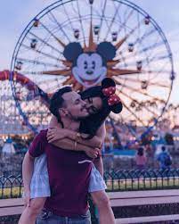 Pin By Roxana De Leon On Couple Paris Couple Disneyland California Disneyland