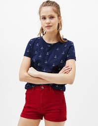 Her Yeri Desenli Koton T Shirt T Shirtler Bershka Turkey Kadin Giyim Satin
