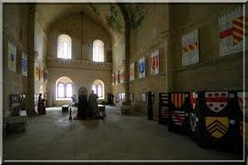 Donjon De Pons Chateau Feodal Et Ruine Medievale Donjon Charente Maritime Ruines