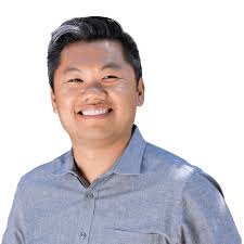 Andrew Chen's Instagram, Twitter & Facebook