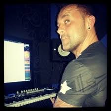 Daryl Miles's Instagram, Twitter & Facebook