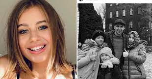 Oliwia bieniuk coraz śmielej stawia pierwsze kroki w show biznesie. Oliwia Bieniuk Z Ojcem I Bracmi Pokazala Zdjecia Z Rodzinnego Weekendu Instagram Kozaczek
