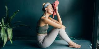 Hot yoga benefits the body by helping with detoxification and improving cardiovascular. What Is Hot Yoga 4 Benefits And Possible Risks