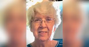 Bessie Horne's Instagram, Twitter & Facebook