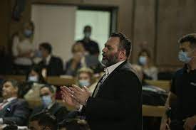 Κατατέθηκε το αίτημα άρσης ασυλίας του γιάννη λαγού στο ευρωπαϊκό. Giannhs Lagos Prospa8ei Na Glitwsei Th Fylakh Me Ka8e Tropo To Paraskhnio Ths Syllhpshs Toy In Gr