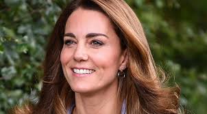 May 20, 2021 · kate middleton dons tiara for special tea with young cancer patient in pakistan prince william and kate middleton surprise fans with romantic photo from ireland in pictures: Kate Middleton S Reply About Her Royal Status To A Young Fan Is More Reason To Love Her Mom Com