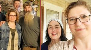 Phil Robertson's Wife Explains How She Felt After Learning About His Secret  Daughter