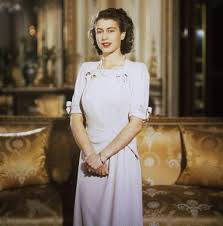 Queen elizabeth ii, then princess elizabeth, at windsor castle in july 1946. Rare Photos Of The Queen When She Was Young