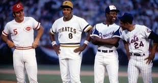  Johnny Bench Willie Stargell Hank Aaron And Willie Mays Giants Baseball Baseball Award Mlb Uniforms