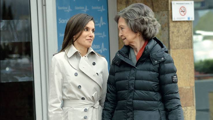 La guerra entre la reina Letizia y la reina emérita Sofía - Infobae