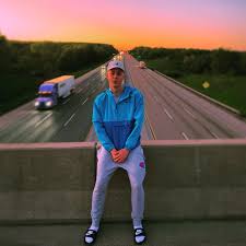 Erik Gibbons (@luciusecolns274s) • Instagram photos and videos