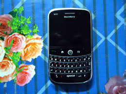 File:BlackBerry Bold 9000.JPG ...