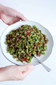 Green Beans And Minced Meat Stir Fry Yum Made With Serrano Peppers And Black Pepper Instead Delicious With White Rice Quick Dishes Food Green Beans