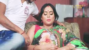 Uber-Sexy Bengali Boudi - Nude Bath Free Porno Video HD