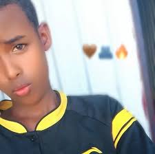 Ra'isul Wasarihii ee Dalka Omar Abdirishiid ayaa yiri Siciid Deni Qol  Cidlaa ayuu ku Xidhan yahay. “Siyaasadu maahan in aad qol cidlaa isku  soo-xidho oo aad bilaa Xulufo tahay, Siyaasadu waa inaad