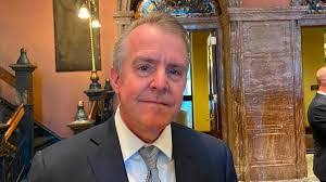 Benjamin Vinson's Instagram, Twitter & Facebook