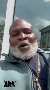 Aight @Mike Epps , hope you been training! You better be ready to put them  hands where your mouth is. All that talking? Time to back it up. Lights  Out, baby 🥊