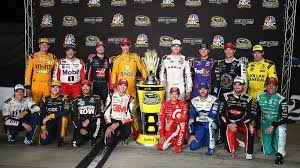 Kasey is the driver of the no.9 budweiser ford. Nascar Drivers To Carry Twitter Handles On Windshields Early In Chase Sporting News